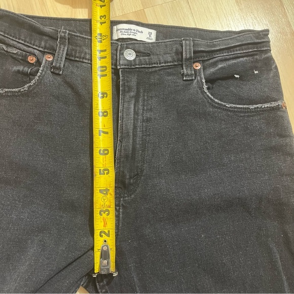 Abercrombie & Fitch Womens The Ankle Straight Ultra High Rise Distressed Jean 8L - Picture 5 of 7